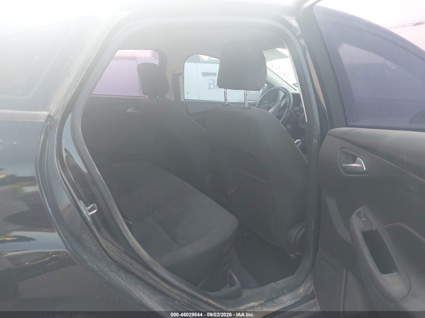 2016 FORD FOCUS auction photo 7