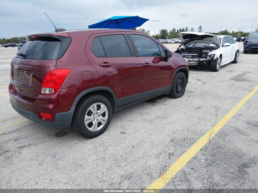 2017 CHEVROLET TRAX auction photo 4