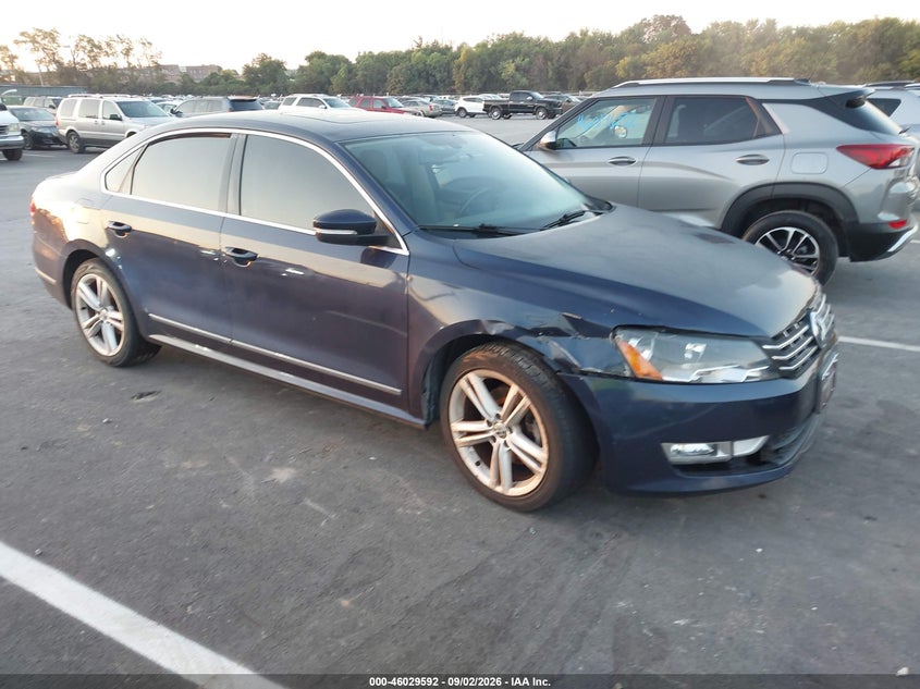 2013 VOLKSWAGEN PASSAT auction photo 1