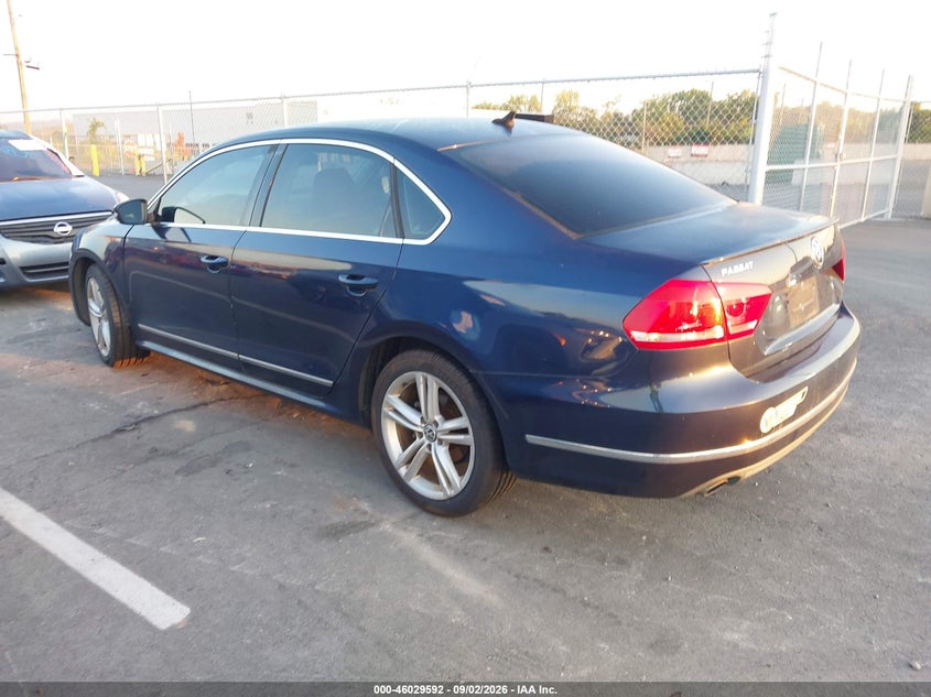 2013 VOLKSWAGEN PASSAT auction photo 3