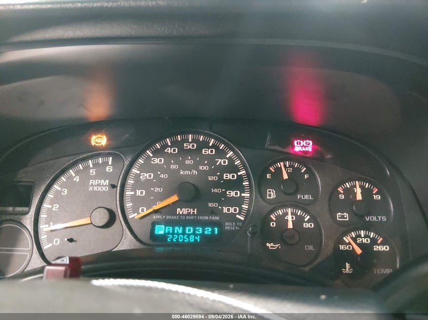 2001 CHEVROLET SUBURBAN 1500 auction photo 7