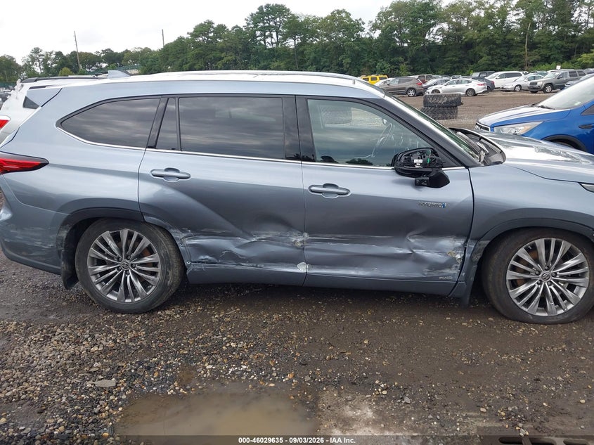 TOYOTA HIGHLANDER - zdjęcie 13