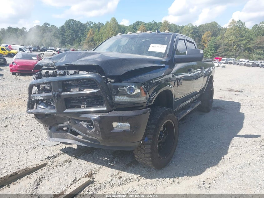 Vin: 3c6ur5fl5hg561900, lot: 46529111, ram 2500 laramie  4x4 6'4 box 20172