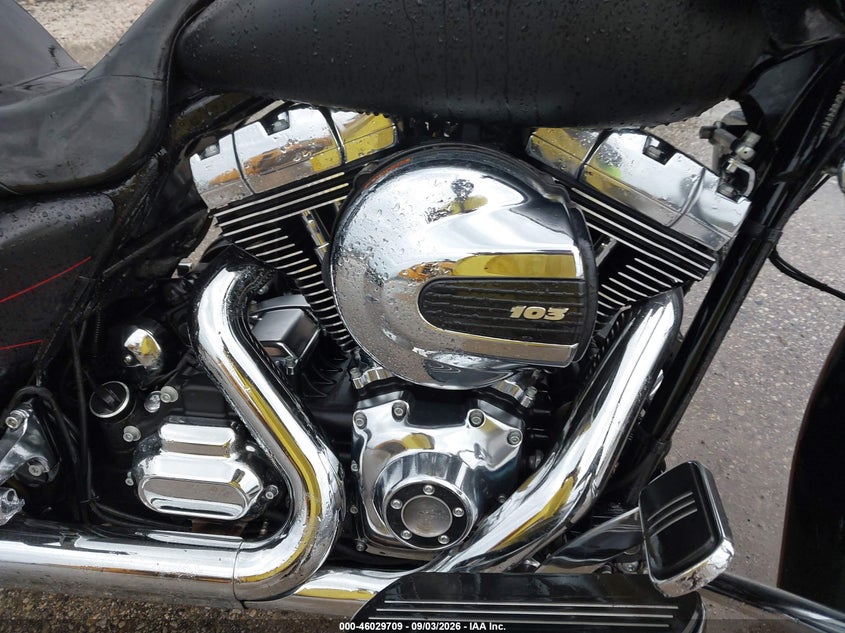 HARLEY-DAVIDSON FLTRXS 2015