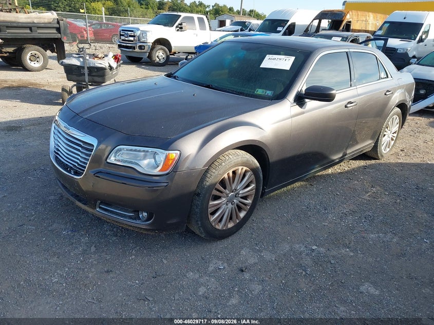 2014 CHRYSLER 300 auction photo 2