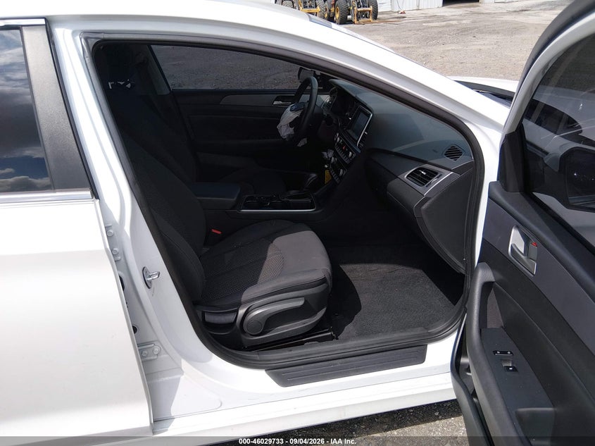 HYUNDAI SONATA 2018 VIN 5NPE34AF3JH603813