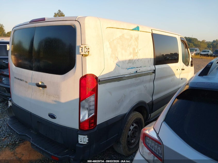 2015 FORD TRANSIT-150 — zdjęcie 4