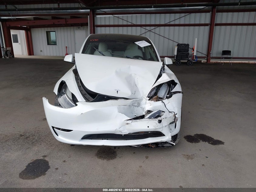 TESLA MODEL Y - zdjęcie 13