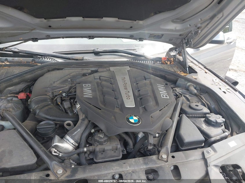 2012 BMW 750LI · Фото 10