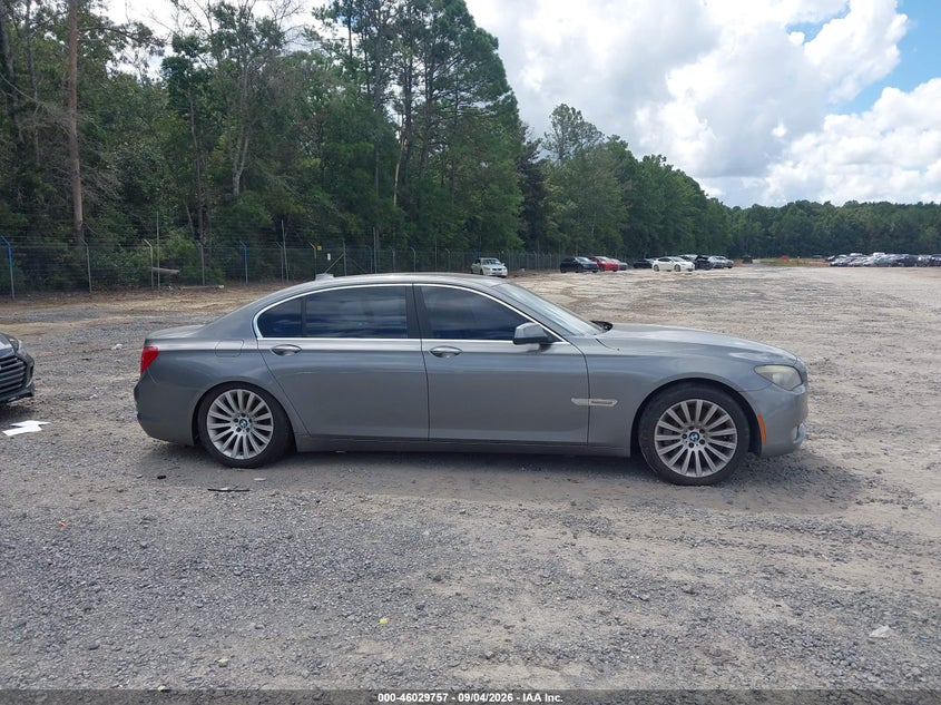 2012 BMW 750LI · Фото 13