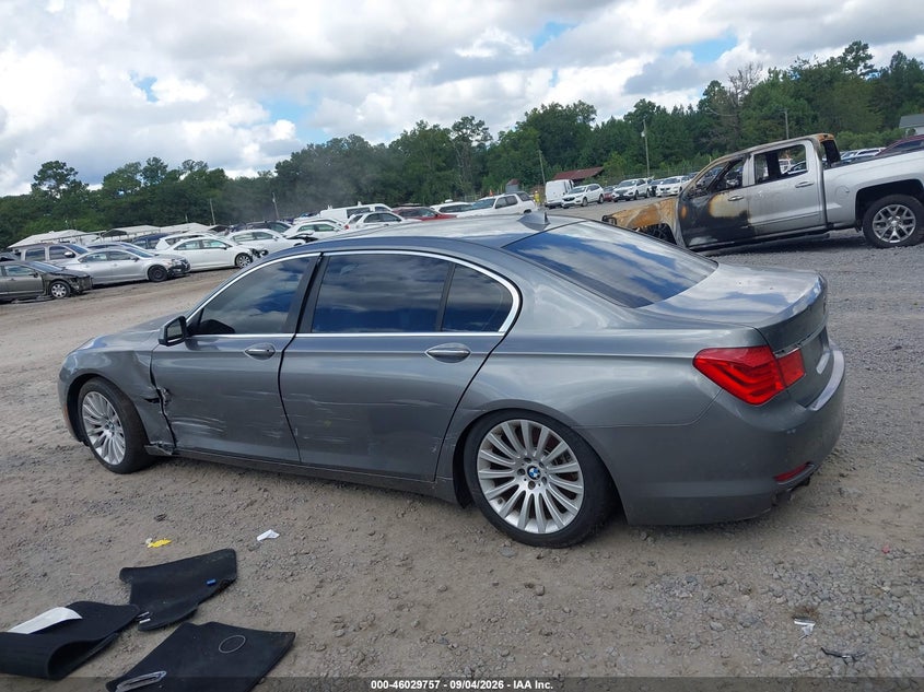2012 BMW 750LI · Фото 14