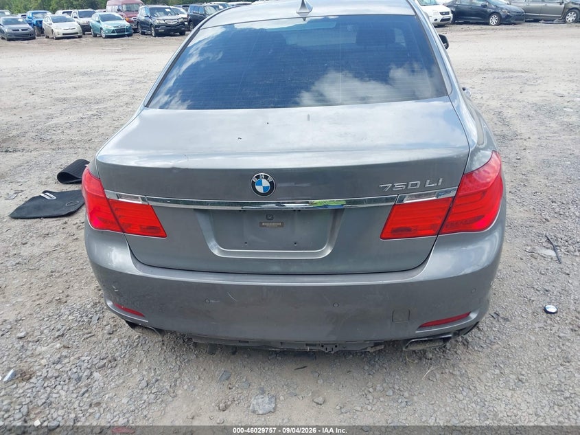 2012 BMW 750LI · Фото 16