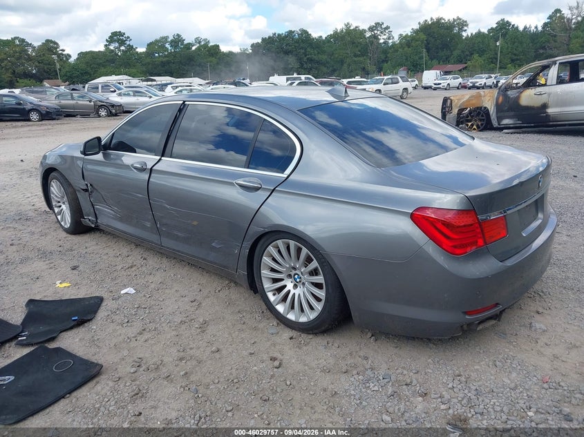 2012 BMW 750LI · Фото 3