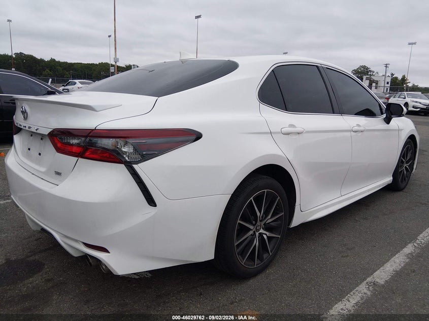 TOYOTA CAMRY - zdjęcie 4