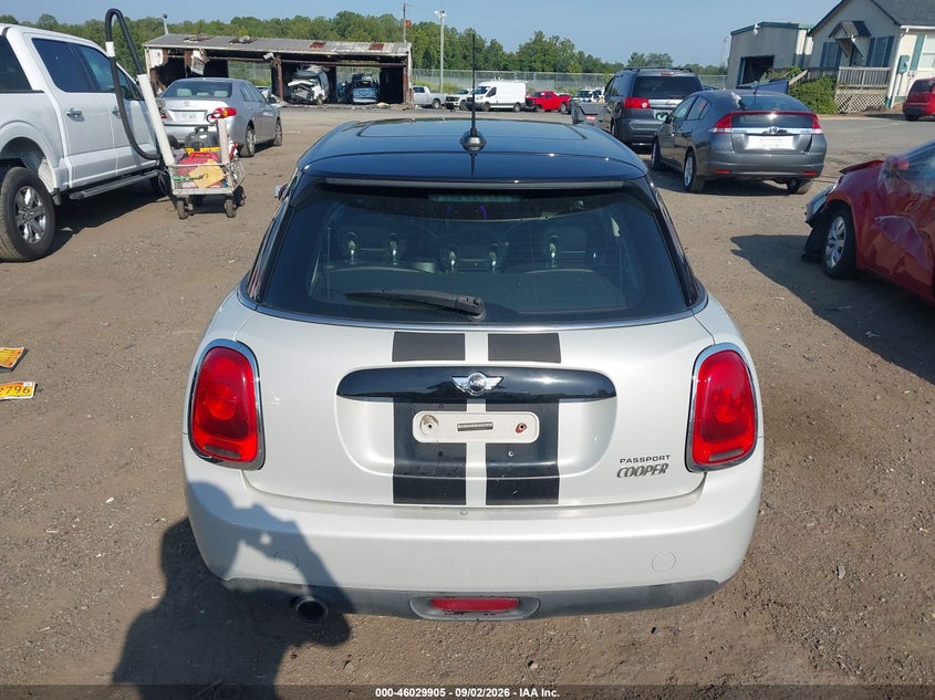 MINI HARDTOP 2016 VIN WMWXU1C59G2D09884