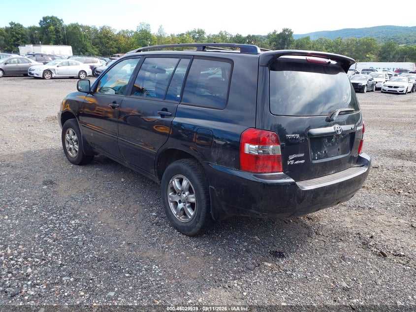 2004 TOYOTA HIGHLANDER auction photo 3