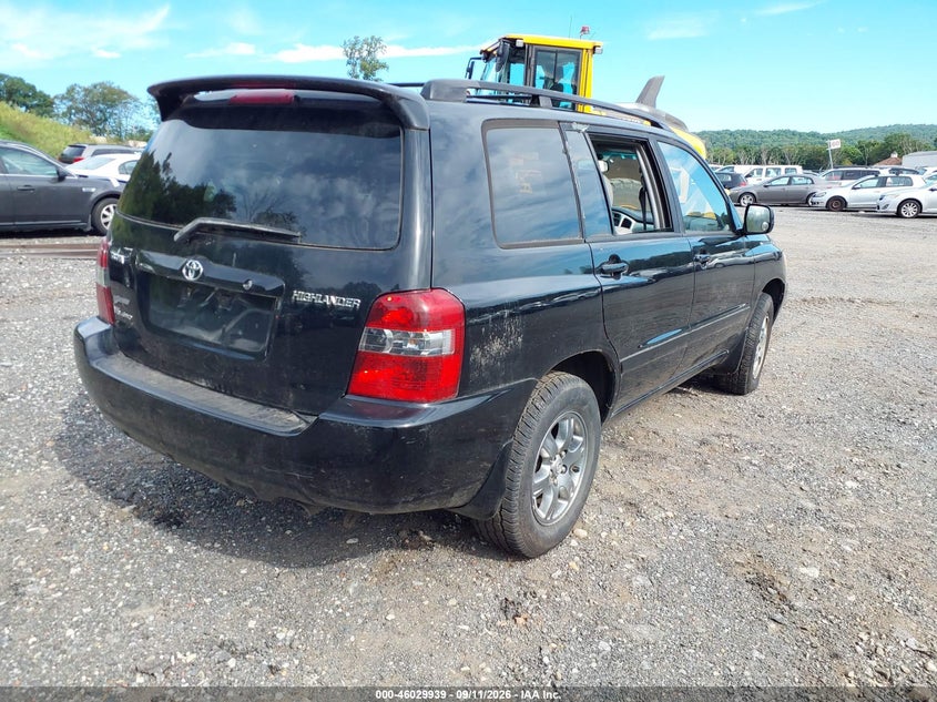 2004 TOYOTA HIGHLANDER auction photo 4