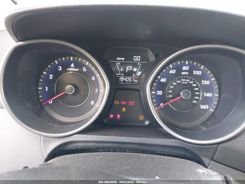 2015 HYUNDAI ELANTRA auction photo 7