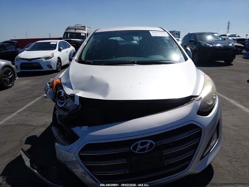 2016 HYUNDAI ELANTRA GT auction photo 6