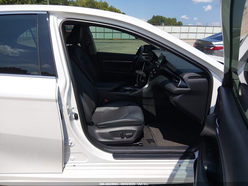 TOYOTA CAMRY - zdjęcie 5