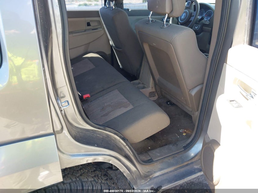 2012 JEEP LIBERTY auction photo 8