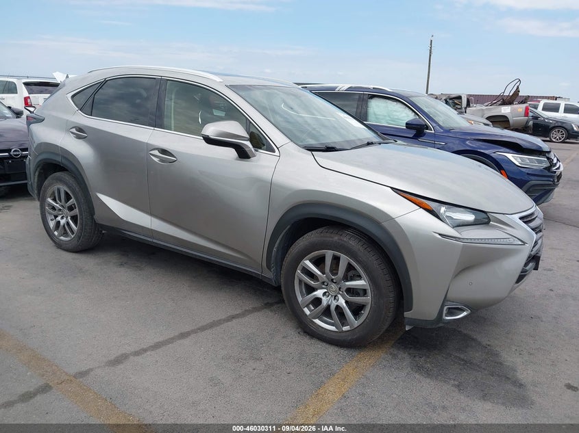 LEXUS NX 200T - zdjęcie 1