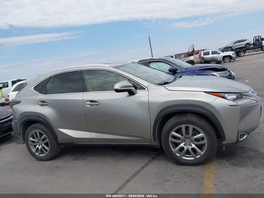 LEXUS NX 200T - zdjęcie 13