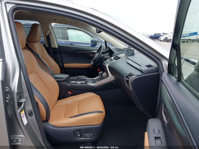 LEXUS NX 200T - zdjęcie 5