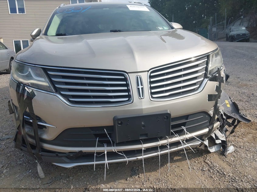 2015 LINCOLN MKC · Photo 17