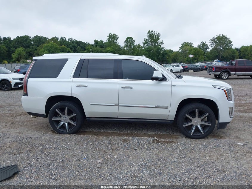 CADILLAC ESCALADE - zdjęcie 13