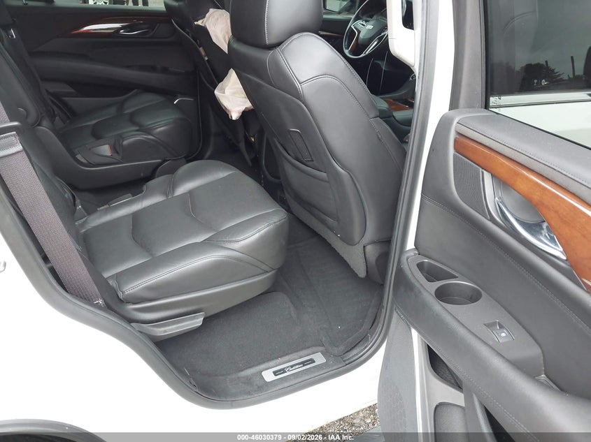 CADILLAC ESCALADE - zdjęcie 8