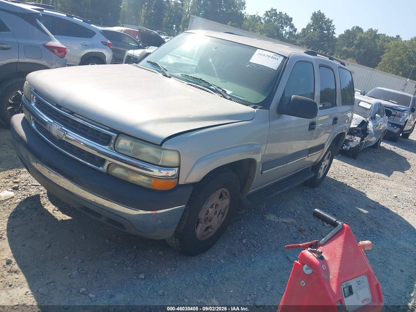 2004 CHEVROLET TAHOE auction photo 2