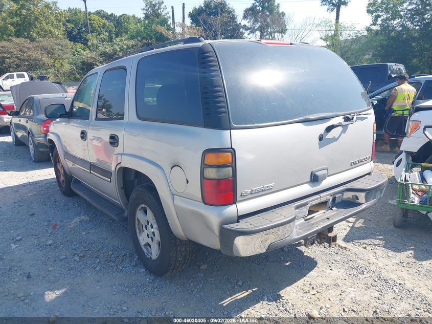 2004 CHEVROLET TAHOE auction photo 3