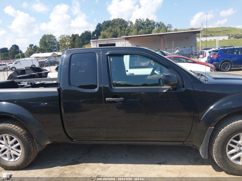 2017 NISSAN FRONTIER SV · Фото 13