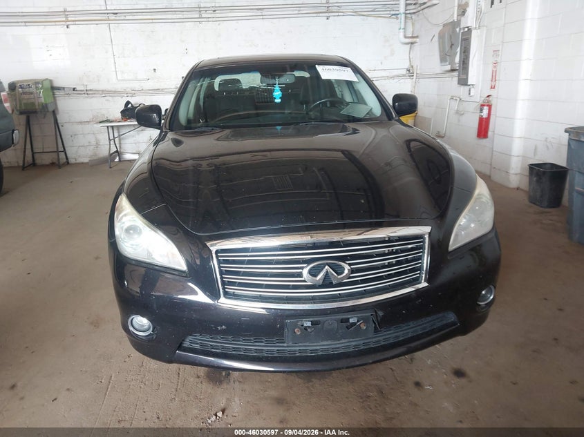 2012 INFINITI M37X · Фото 12