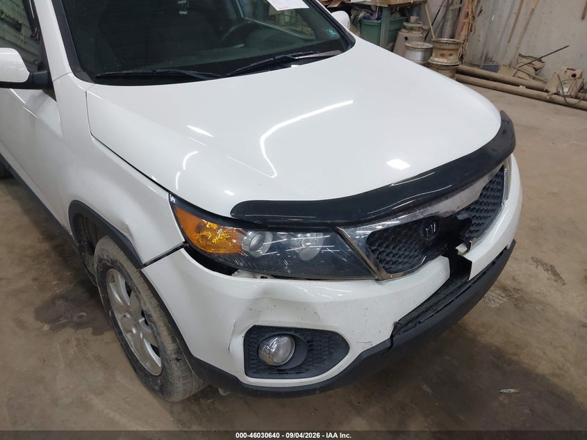 KIA SORENTO 2012 VIN 5XYKTDA68CG261823