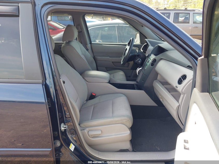 2011 HONDA PILOT auction photo 5