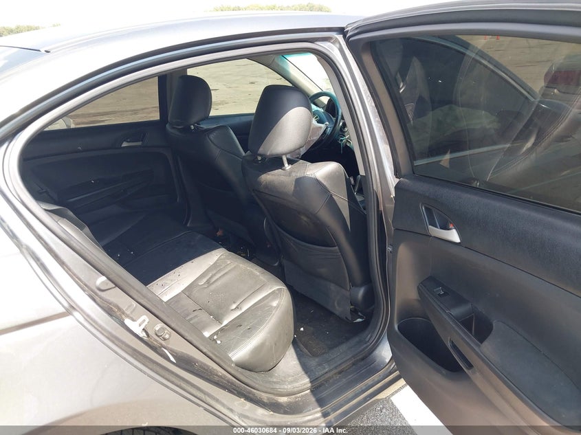 2012 HONDA ACCORD 2.4 SE · Фото 8