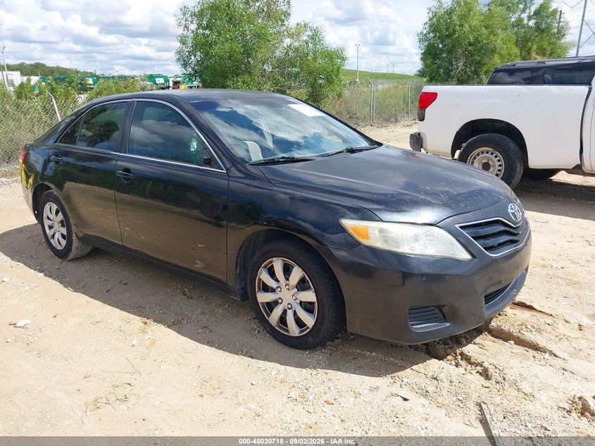 2011 TOYOTA CAMRY auction photo 1