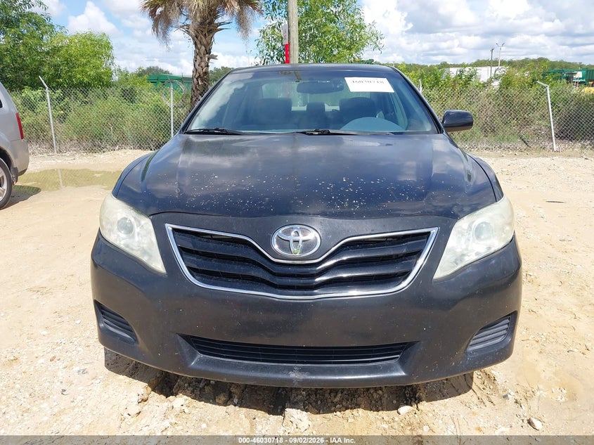 2011 TOYOTA CAMRY auction photo 6