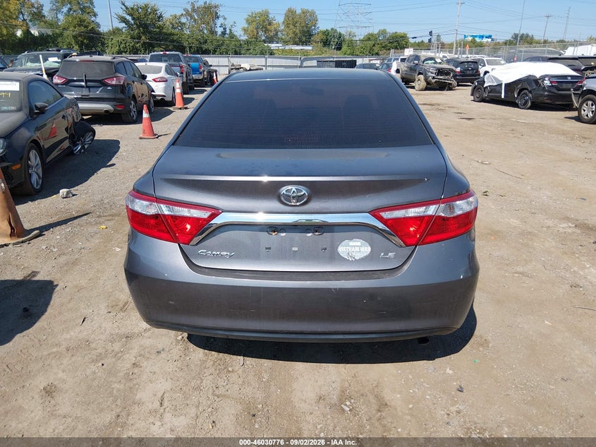 TOYOTA CAMRY - zdjęcie 16