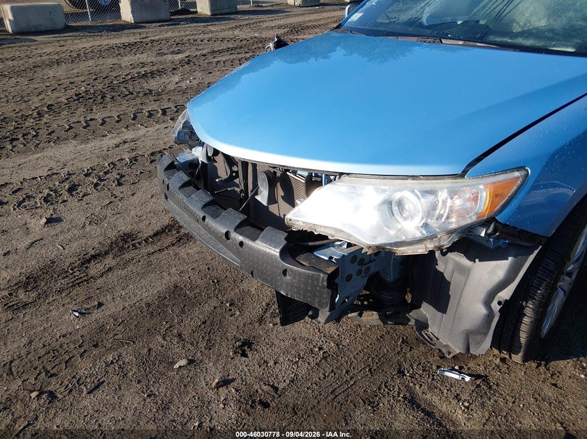 2012 TOYOTA CAMRY auction photo 5