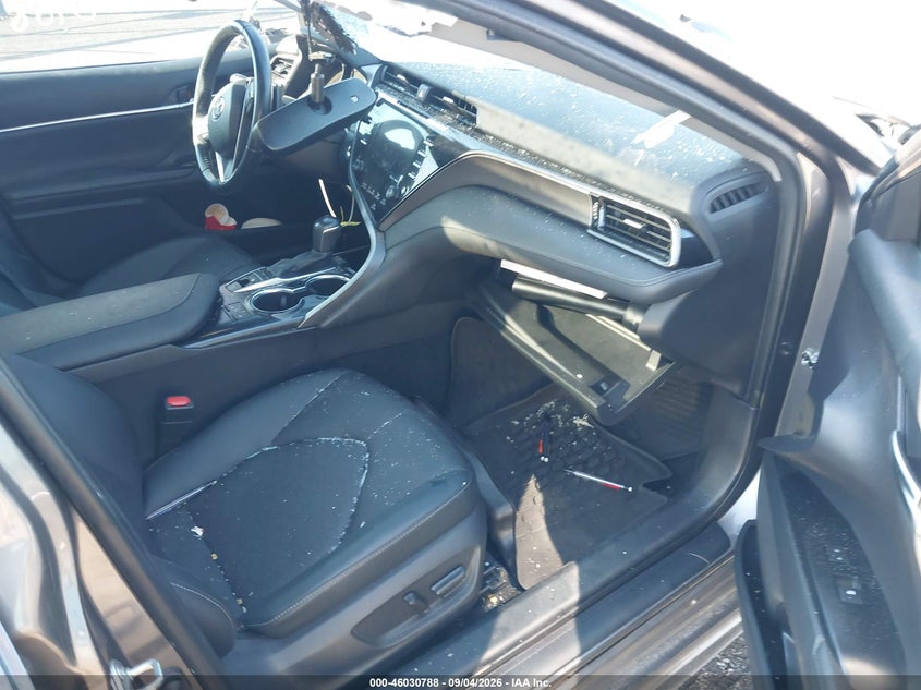 TOYOTA CAMRY - zdjęcie 5