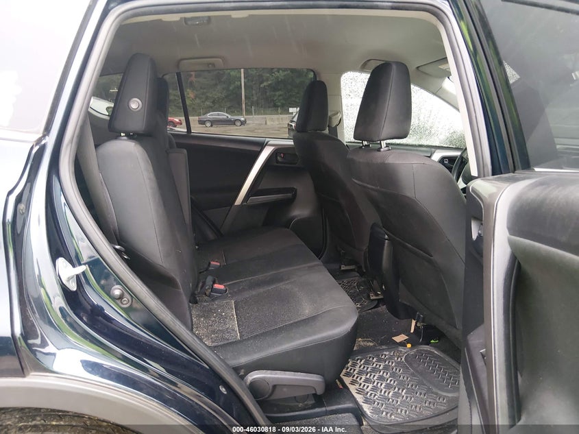 2018 TOYOTA RAV4 auction photo 8