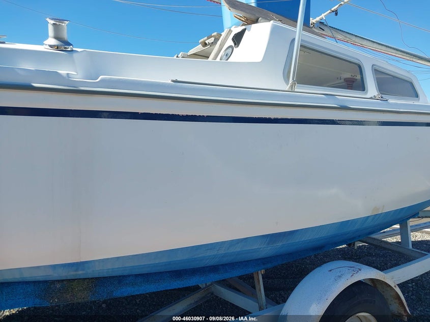 1972 CATALINA SAIL BOAT auction photo 6