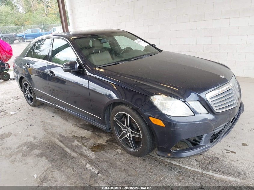 2011 MERCEDES-BENZ E 350 — zdjęcie z aukcji