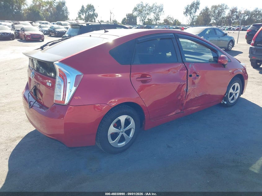 2013 TOYOTA PRIUS auction photo 4