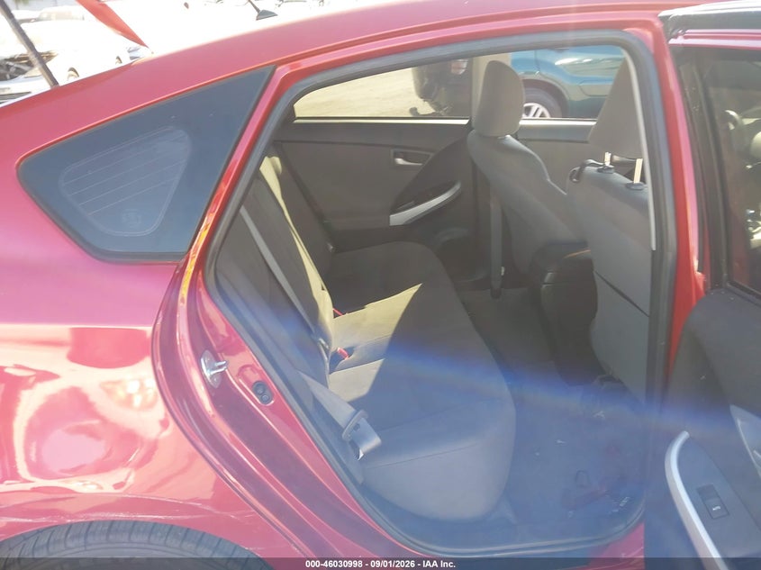 2013 TOYOTA PRIUS auction photo 8
