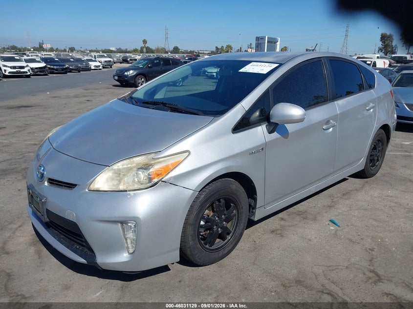 2014 TOYOTA PRIUS auction photo 2
