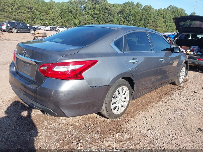 2017 NISSAN ALTIMA auction photo 4